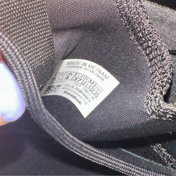 Reebok turn zone running shoes black white cream girls women’s size US 6.5 - Picture 5 of 5